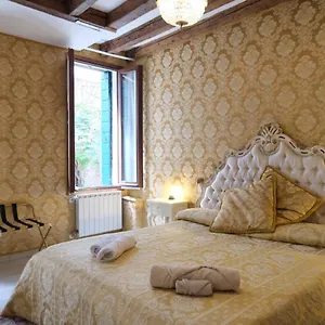  Apartamento La Residenza Di Carlo Close To Piazza San Marco